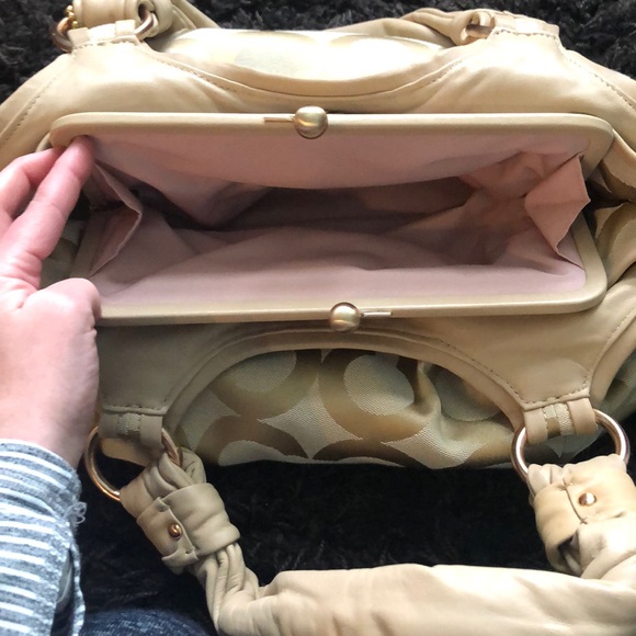 Coach hobo bag - Picture 5 of 8